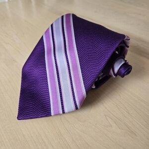 🇫🇷DIOR Vintage Purple and Lavender Striped Tie